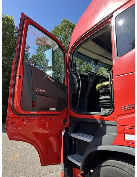 Kylbil lastbil Volvo FH 16 550XL*8x2*Tief Kühlkoffer*ThermoKing*LBW