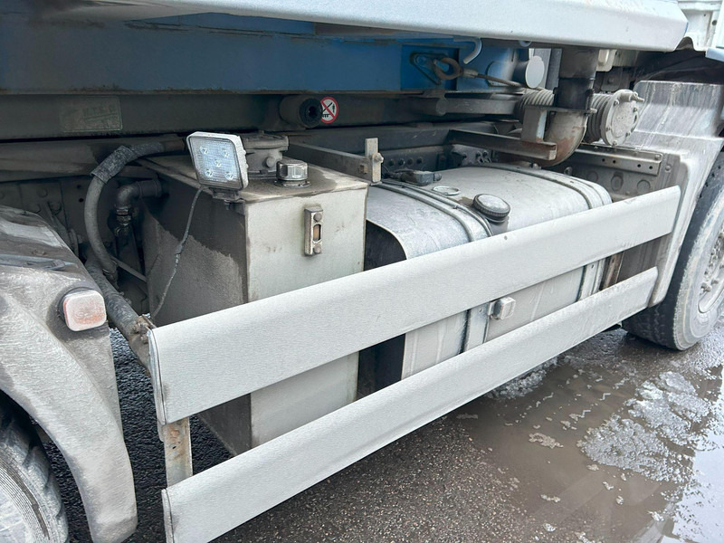 Lastbil med kabelsystem MAN TGA 35.400 8X4-4BL