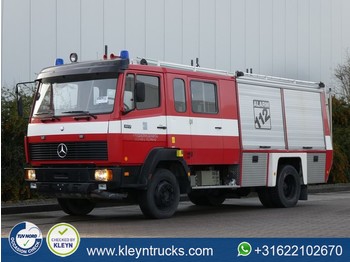 Lastbil med skåp Mercedes-Benz 1117 manual steel fire tr