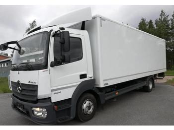Lastbil med skåp Mercedes-Benz Atego 824 L