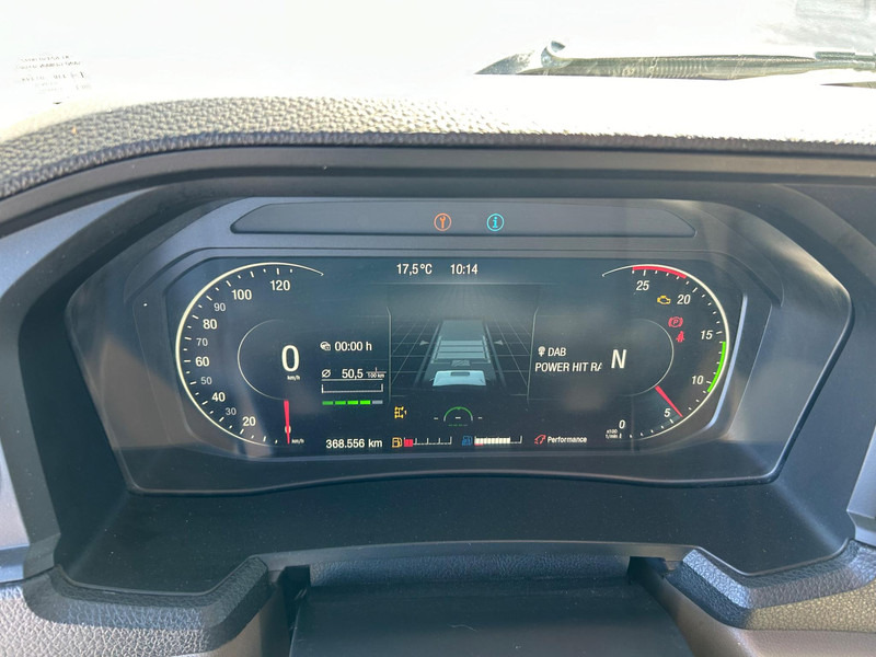 Lastväxlare lastbil MAN TGX 26.510 / TULOSSA