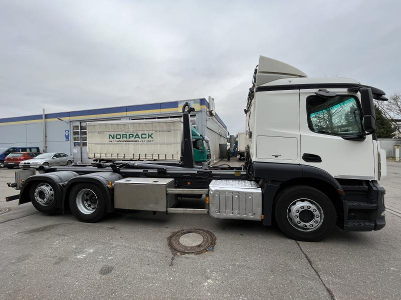 Lastväxlare lastbil Mercedes Actros 2643 BL 6x2 Abroller