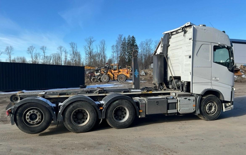 Lastväxlare lastbil Volvo FH 540 / 8x4 / HIDASTIN / TULOSSA
