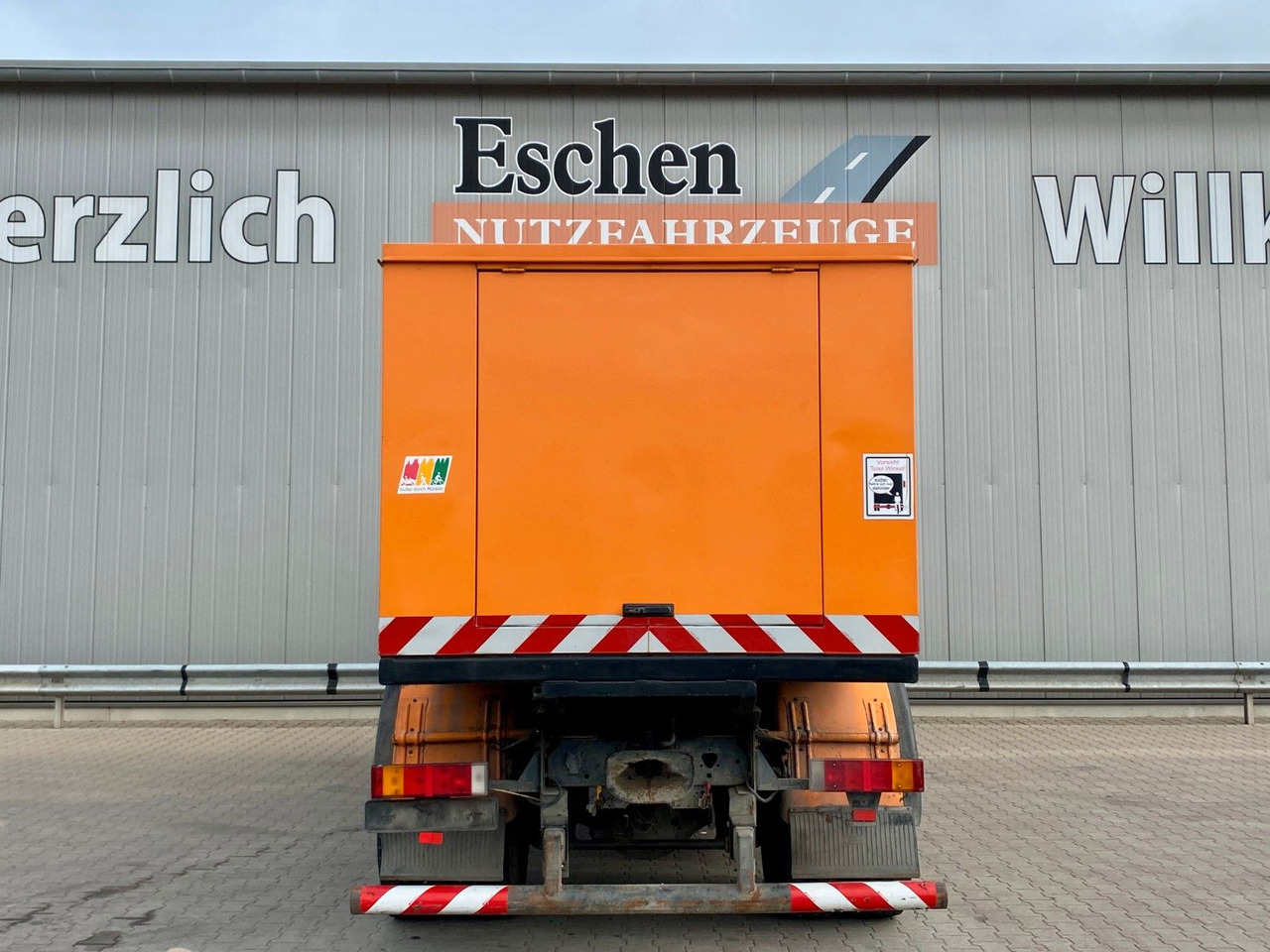 Lastbil MAN 18.272 Polyma Stromaggregat/168kW | 3x Sitze*AHK