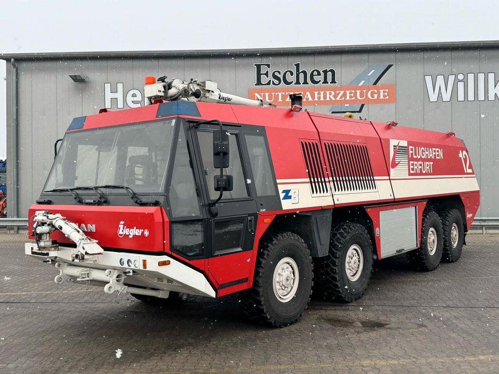 Lastbil MAN 38.000 VFAEG 8x8 Flugfeldlöschfahrzeug | Ziegler