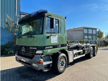 Lastväxlare lastbil Mercedes-Benz Actros 2535 6x2 EPS with clutch German truck: bild 1
