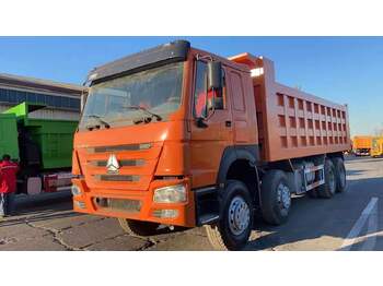 Tippbil lastbil för transportering silon SINOTRUK HOWO 420 Dump truck 8x4: bild 1