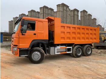 Tippbil lastbil för transportering tunga maskiner SINOTRUK Howo 371 Dump truck: bild 1