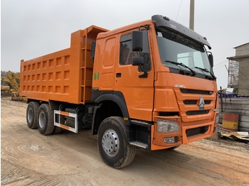 Tippbil lastbil för transportering tunga maskiner SINOTRUK Howo 371 Dump truck: bild 1