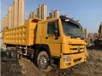 Tippbil lastbil för transportering tunga maskiner SINOTRUK Howo 371 Dump truck 6x4: bild 1