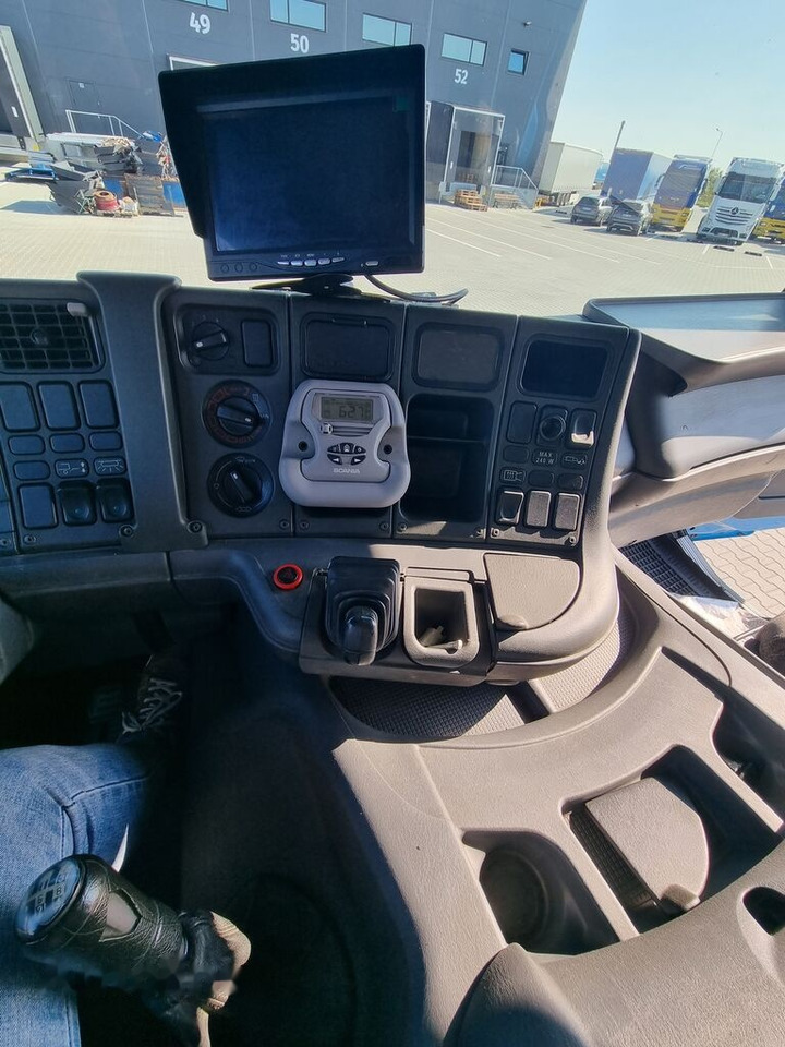 Isotermiska lastbil Scania P94: bild 9