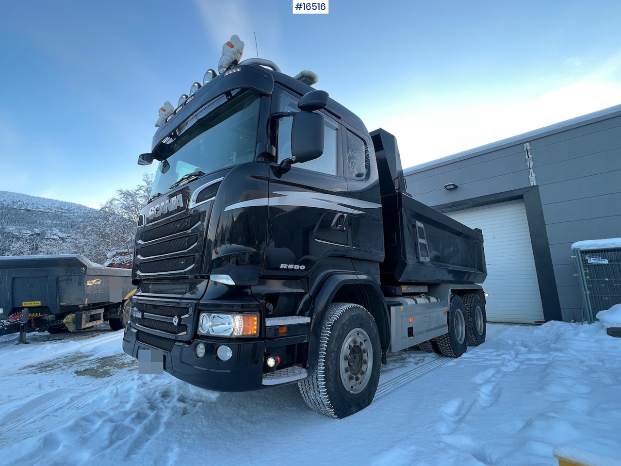 Tippbil lastbil Scania R580: bild 11