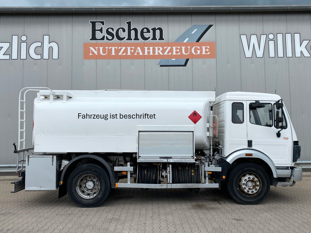 Tankbil Mercedes-Benz 1820 SK | Speier A3*2x Kammern*13.700ltr*Navi