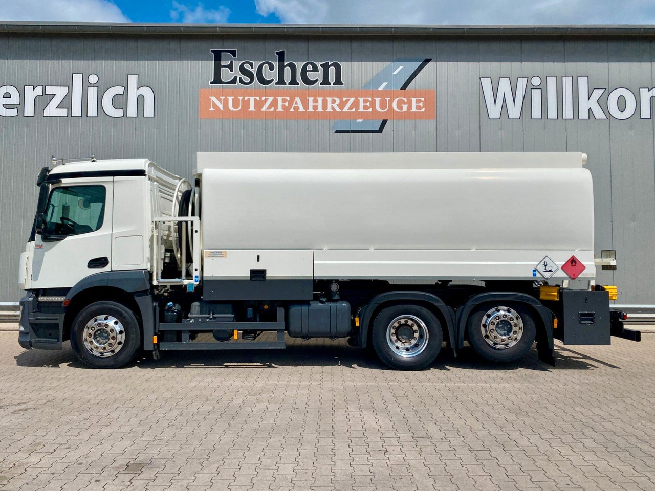 Tankbil Mercedes-Benz 2540 Antos | A3*3x Kammern/20.990ltr*Kamera*Navi