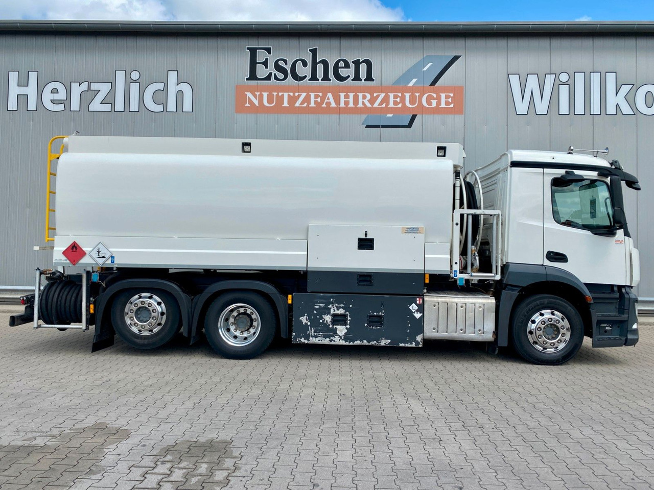 Tankbil Mercedes-Benz 2540 Antos | A3*3x Kammern/20.990ltr*Kamera*Navi