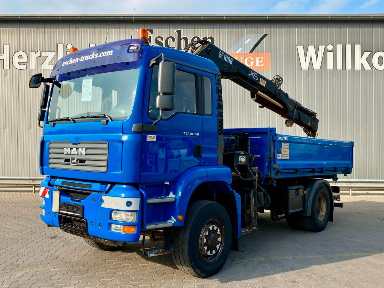Tippbil lastbil MAN TGA 18.360 4x4H BL*HIAB 122 BS-2*Dautel 3-Seiten MAN TGA 18.360 4x4H BL*HIAB 122 BS-2*Dautel 3-Seiten
