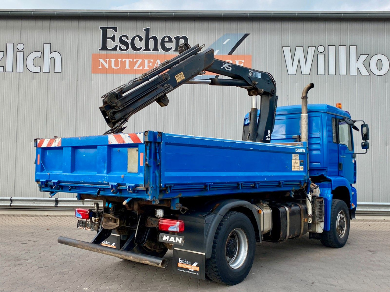 Tippbil lastbil MAN TGA 18.360 4x4H BL*HIAB 122 BS-2*Dautel 3-Seiten MAN TGA 18.360 4x4H BL*HIAB 122 BS-2*Dautel 3-Seiten