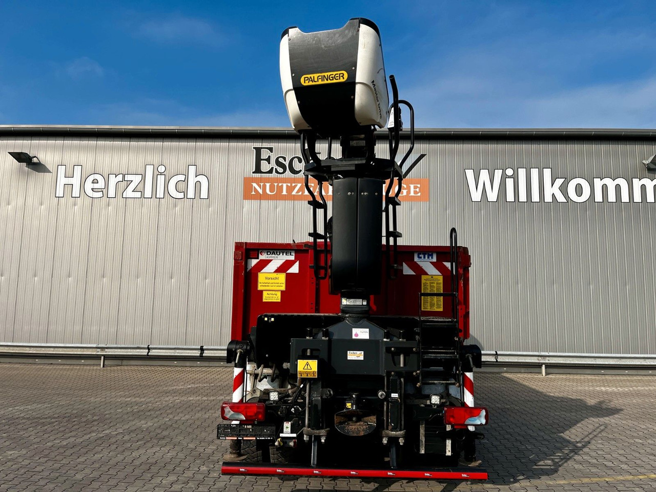 Tippbil lastbil MAN TGS 26.460 6x4BB|Palfinger M12L83 Kran*Bordmatik