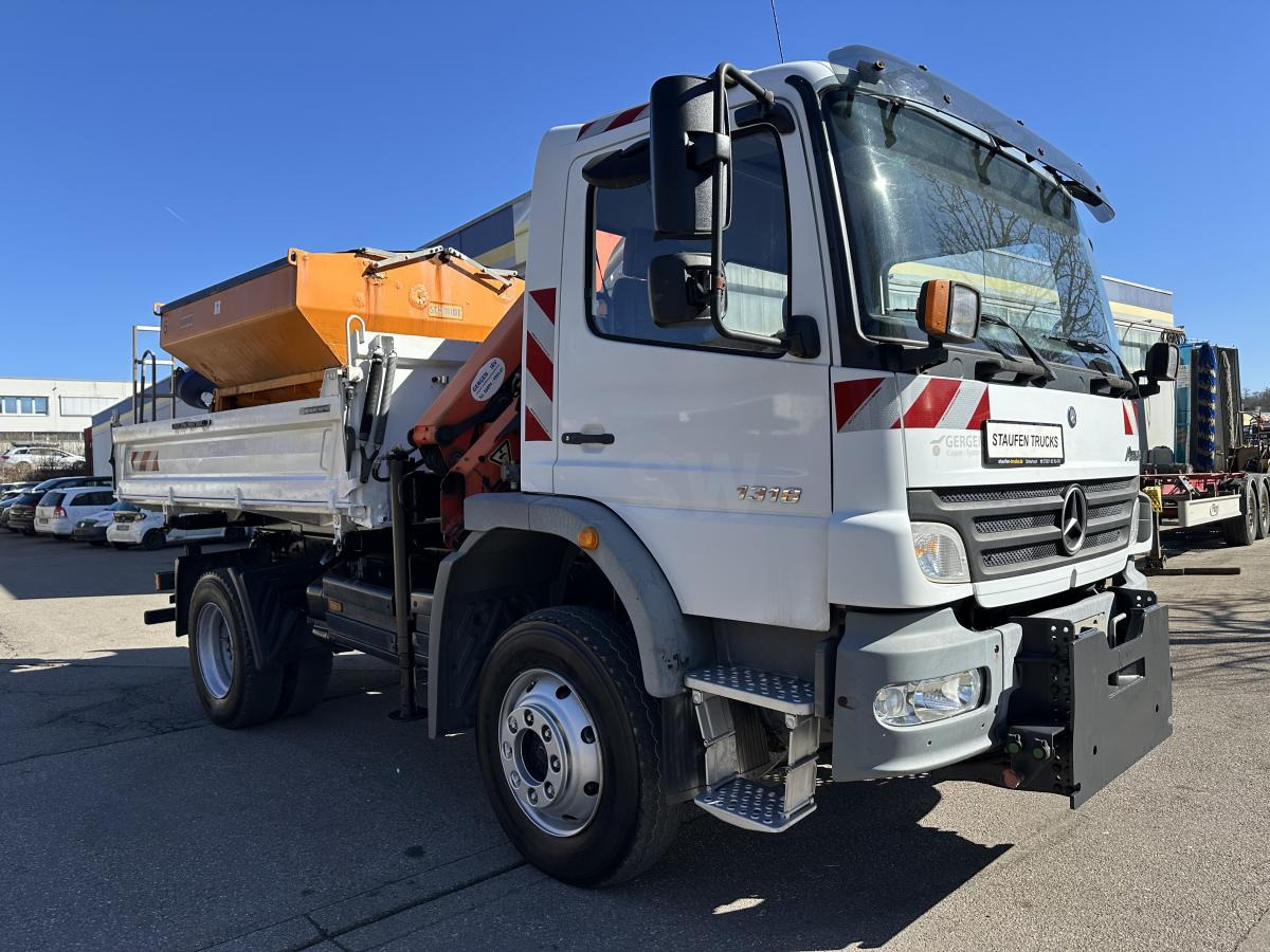 Tippbil lastbil Mercedes 5 x Atego 1318 AK Allrad Kran Palfinger 7001
