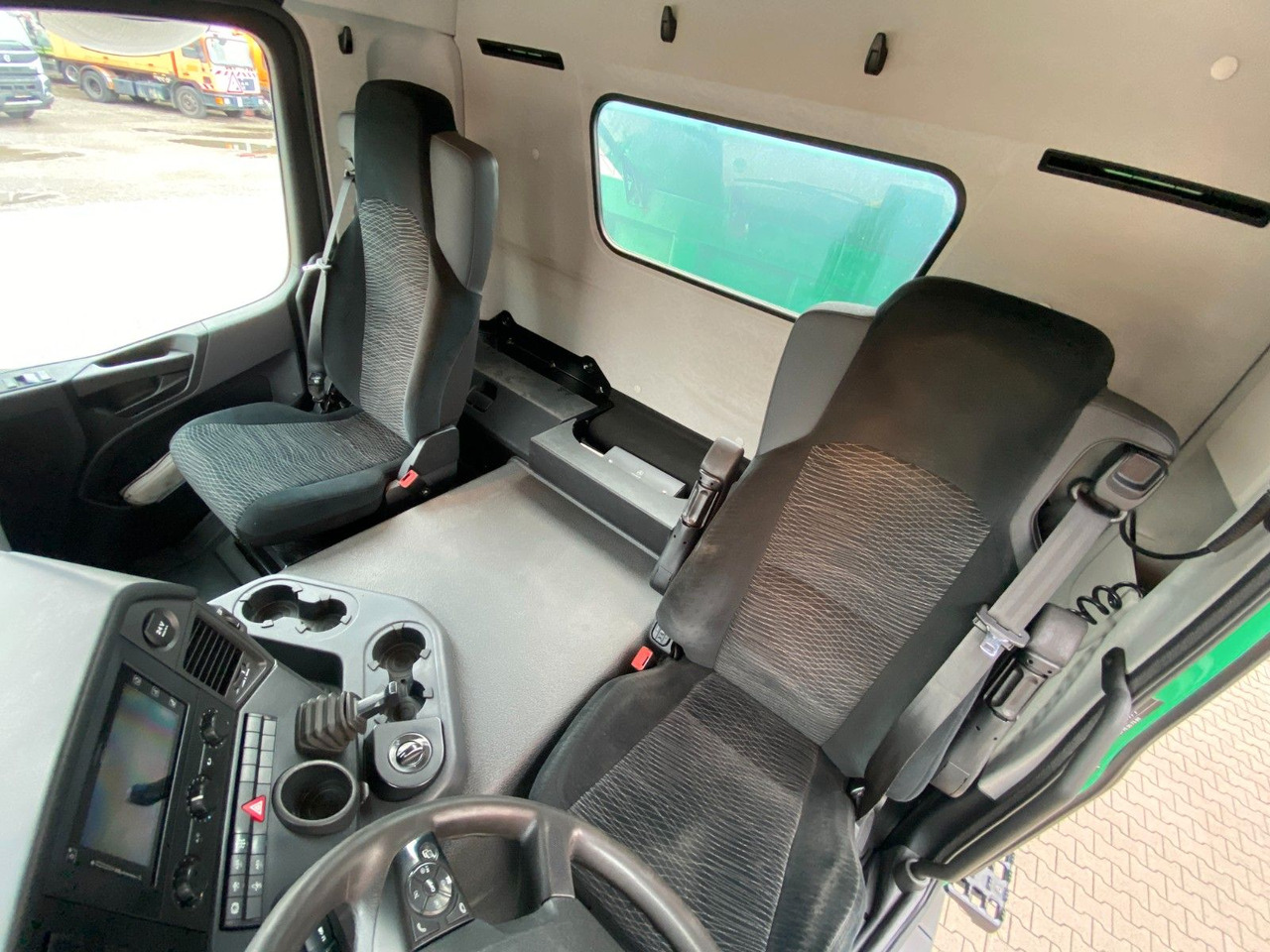 Tippbil lastbil Mercedes-Benz Arocs 3345 6x6 | MEILLER*Bordmatik*Blatt*AHK+Oel