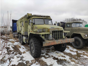 Lastbil med skåp Ural Ural 375 box truck: bild 2