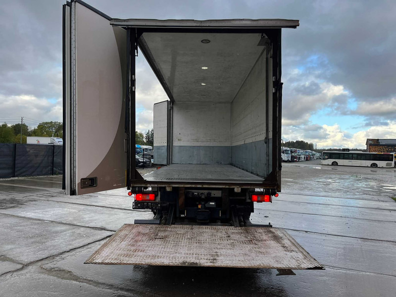 Lastbil med skåp Volvo FM 330 4x2 BOX L=7452mm: bild 8