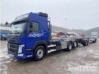 Lastväxlare lastbil Volvo FM 460 6x2 + Kilafors 4 axlat släp: bild 1