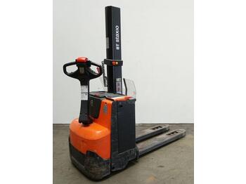 Staplare BT SWE080L