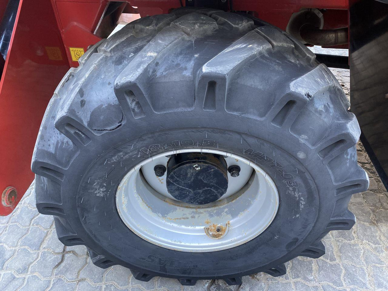 Teleskoplastar Manitou MRT2145 EASY