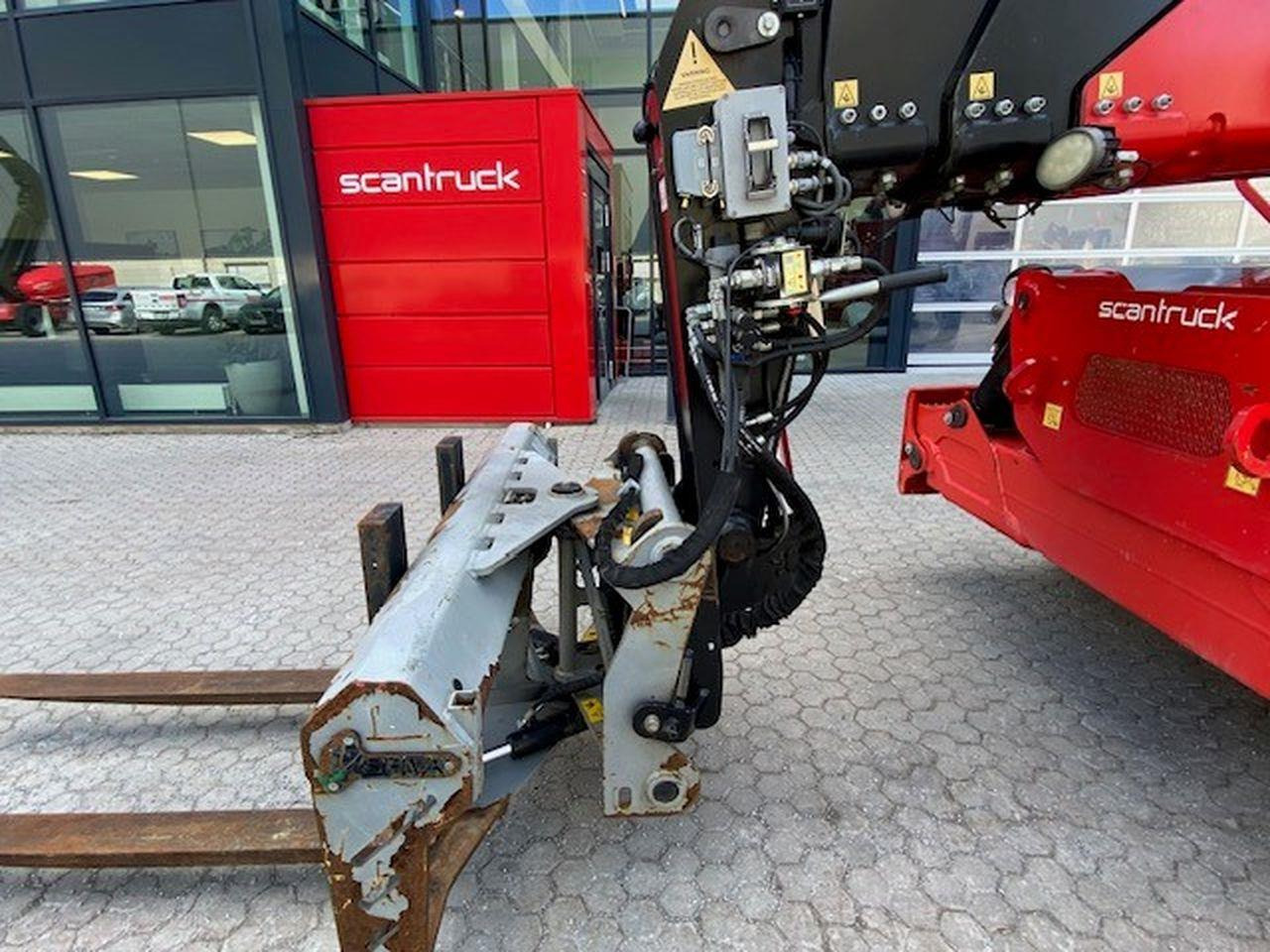 Teleskoplastar Manitou MRT2470 P+