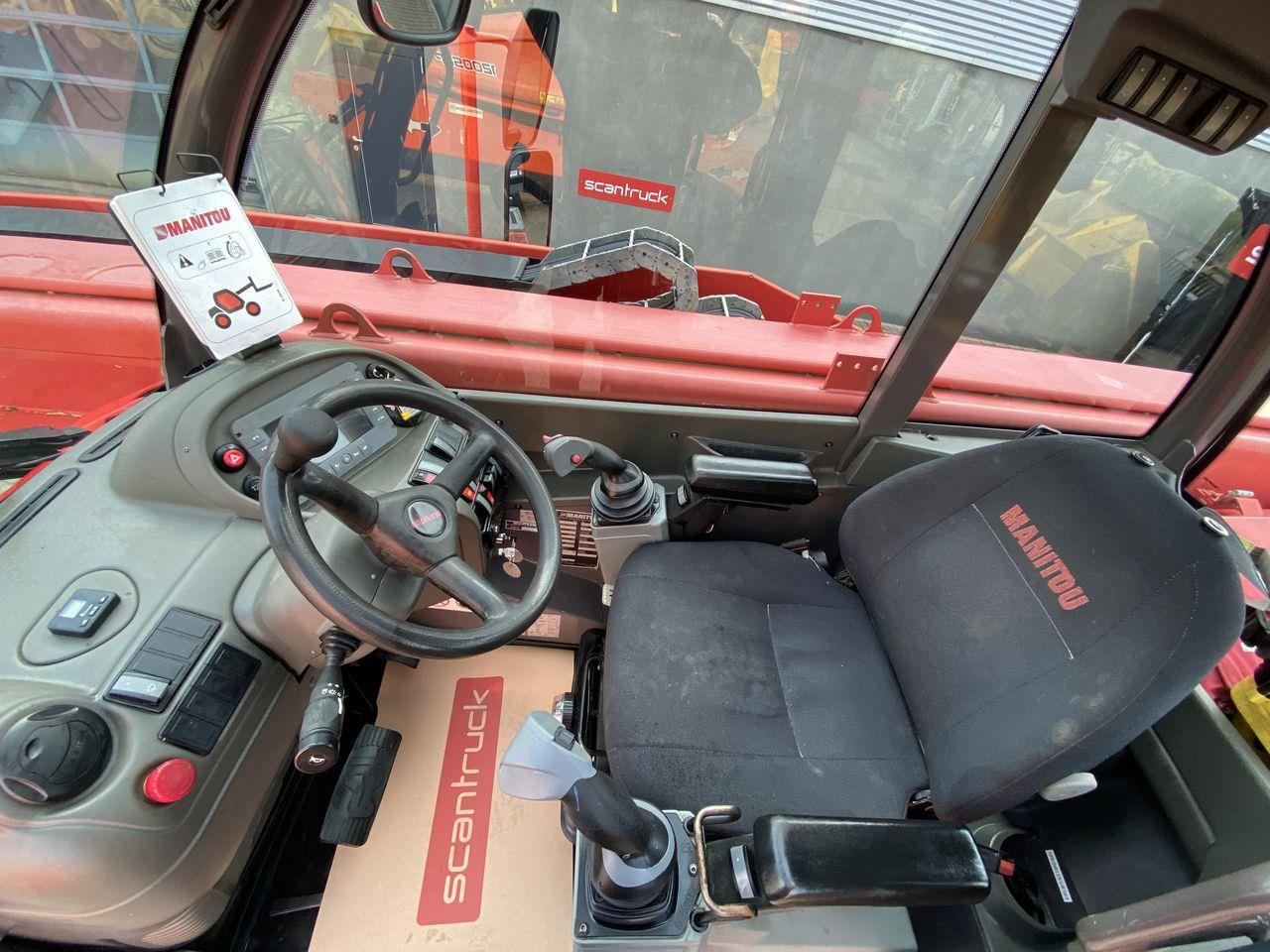 Teleskoplastar Manitou MRT2540P+ ST4