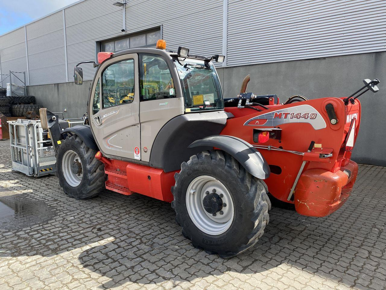 Teleskoplastar Manitou MT1440A ST3B