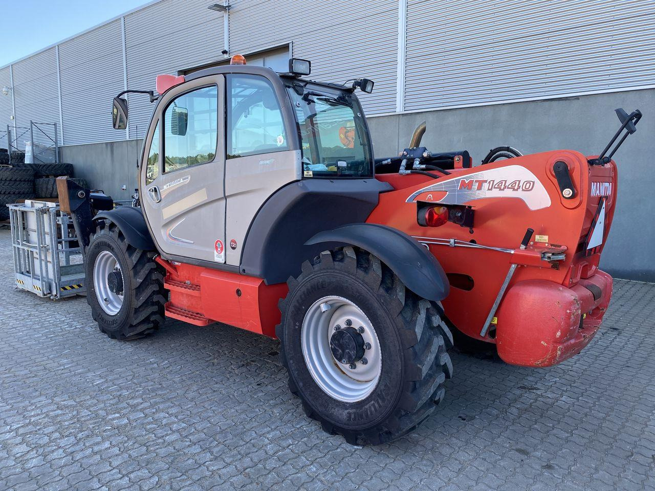 Teleskoplastar Manitou MT1440A ST3B