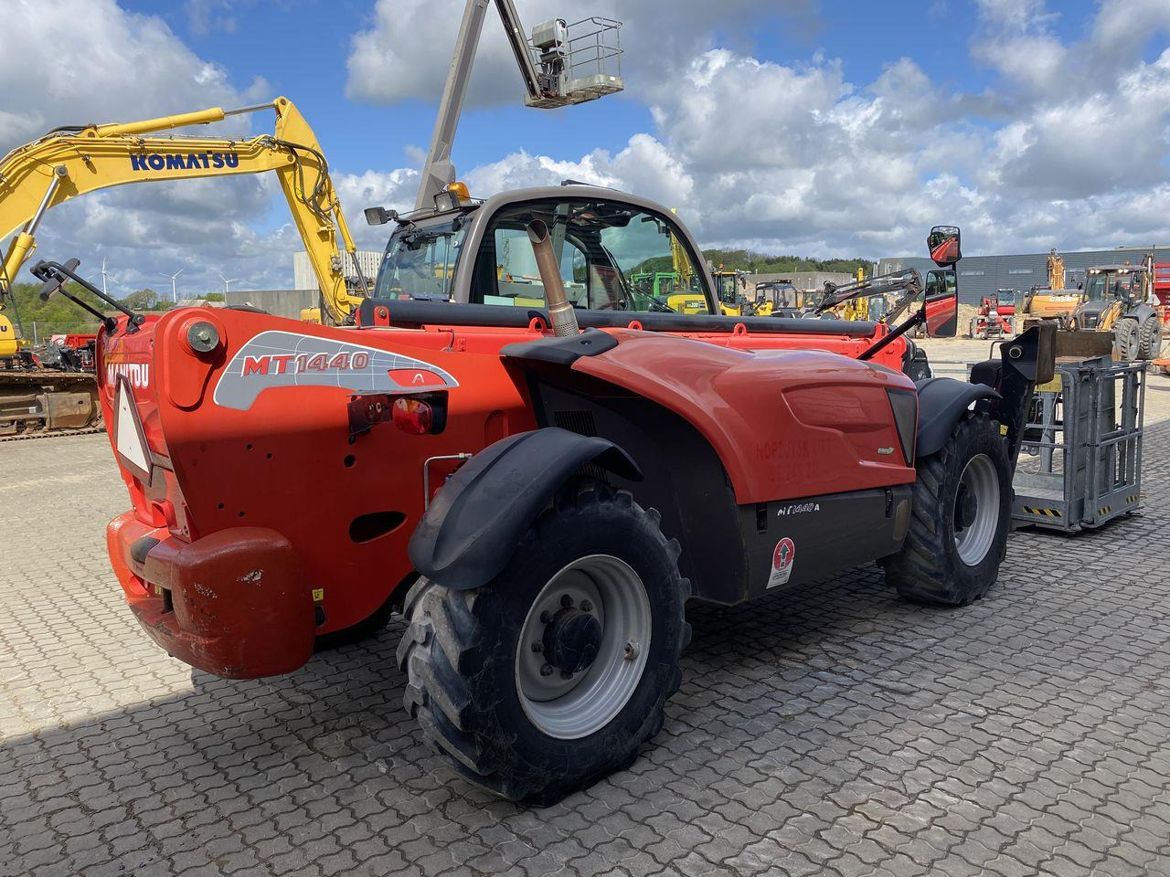 Teleskoplastar Manitou MT1440A ST3B