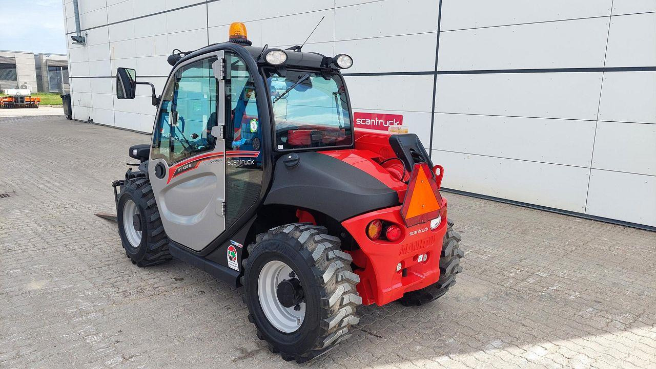 Teleskoplastar Manitou MT420H Comfort ST5