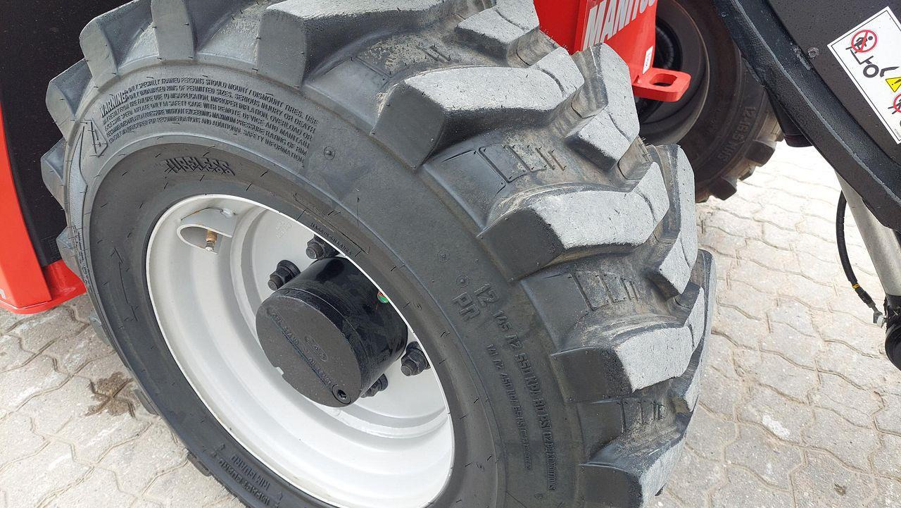 Teleskoplastar Manitou MT420H Comfort ST5