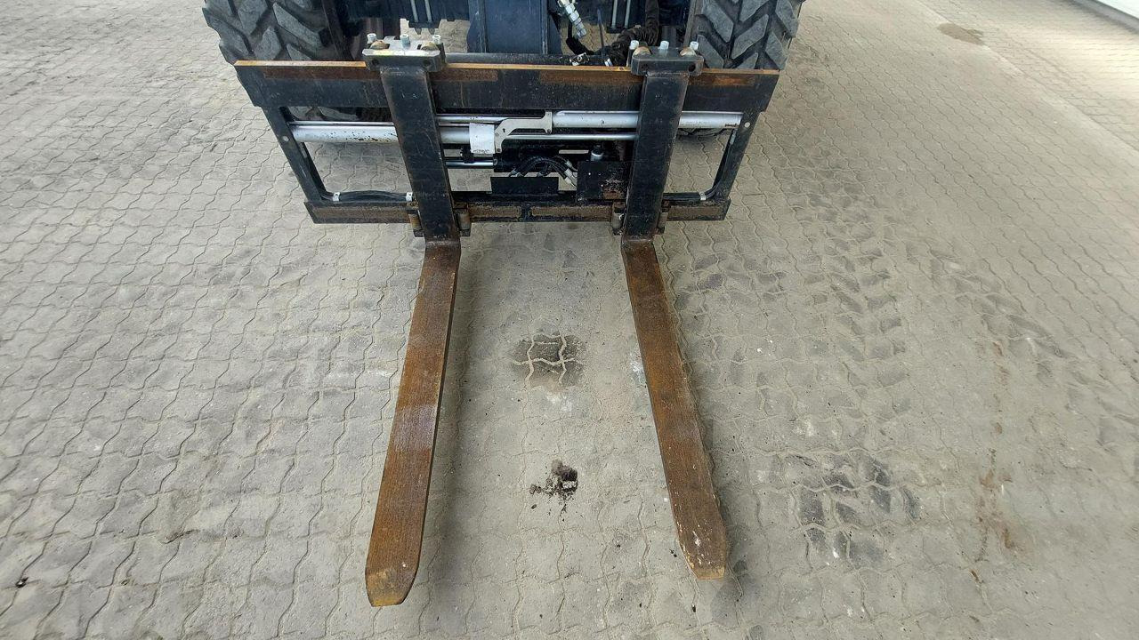 Teleskoplastar Manitou MT933 EASY COMFORT
