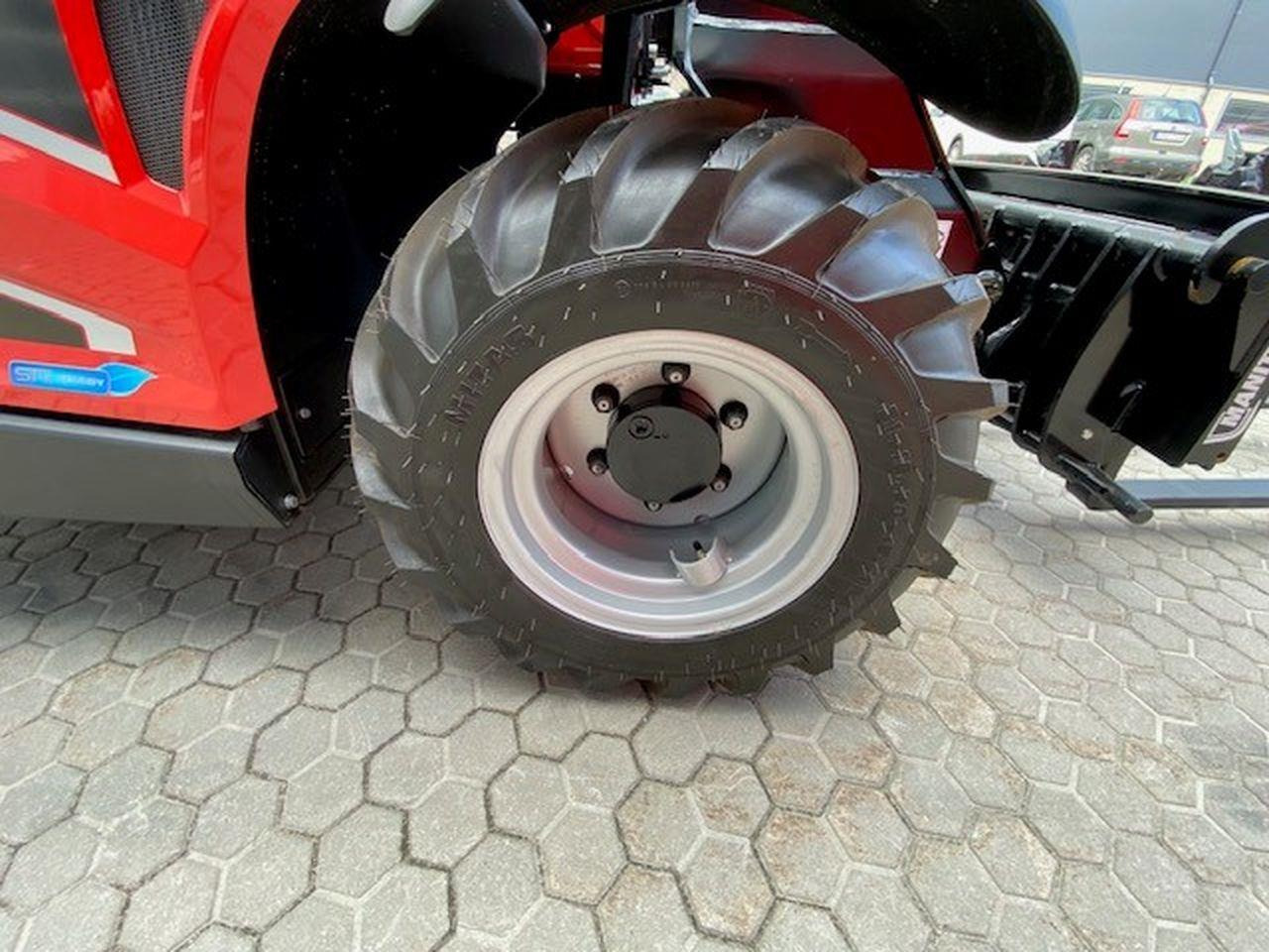 Teleskoplastar Manitou ULM415H Comfort ST5