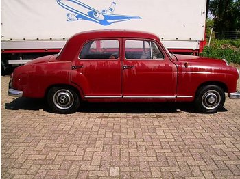 MERCEDES-BENZ 180 D Ponton - Personbil