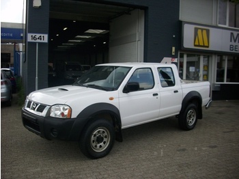 Nissan Kingcab Pick-up 2.5 DTI 98KW Double Cab 4X4 - Personbil