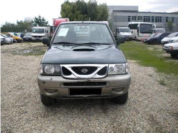 Nissan Terrano II - Personbil