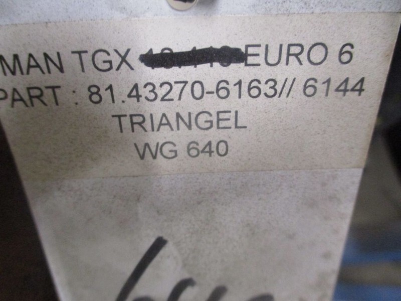 V-stag för Lastbil MAN TGX 81.43270-6163/ 6144 TRIANGEL EURO 6: bild 2