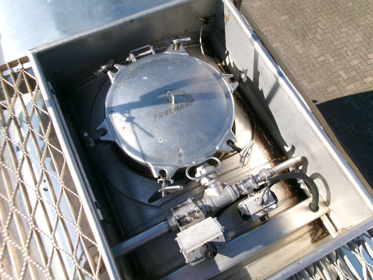 Tanktrailer för transportering kemikalier Crane Fruehauf Chemical tank inox 37.5 m3 / 1 comp + pump: bild 29