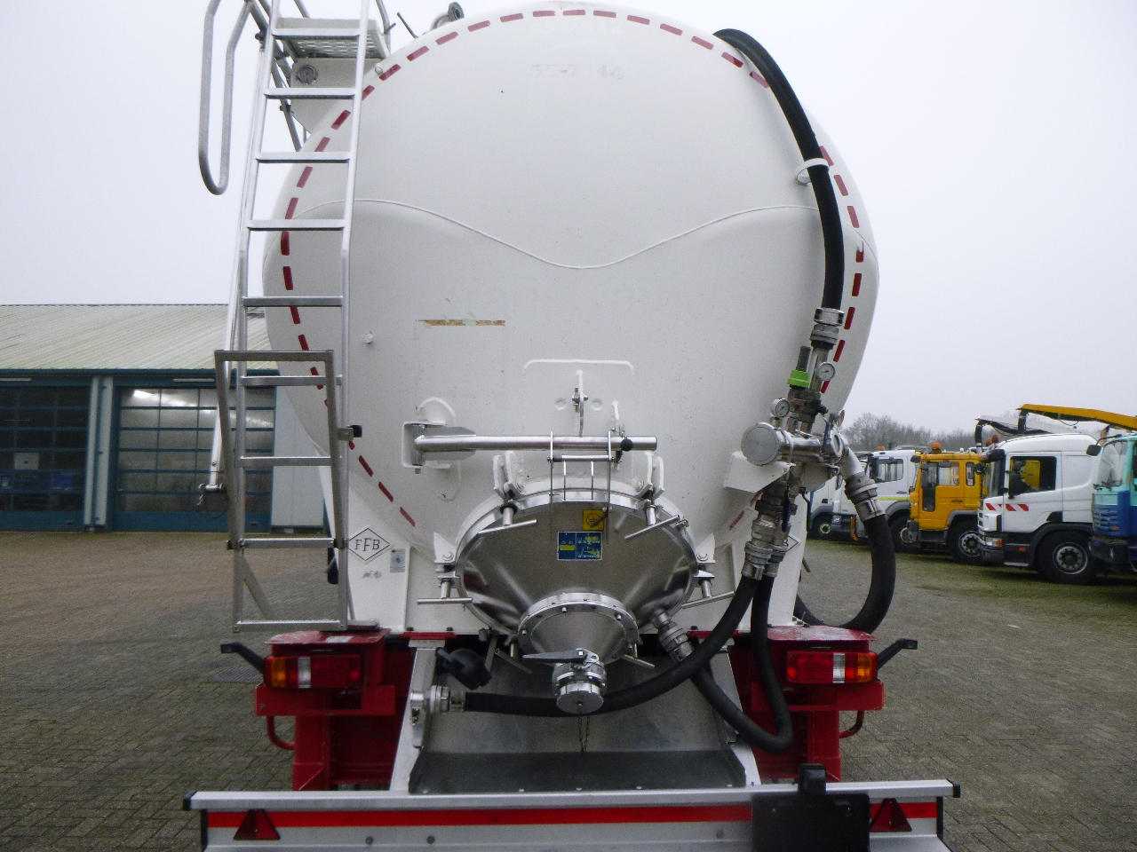 Tanktrailer för transportering mjöl Feldbinder Powder tank alu 63 m3 (tipping): bild 6