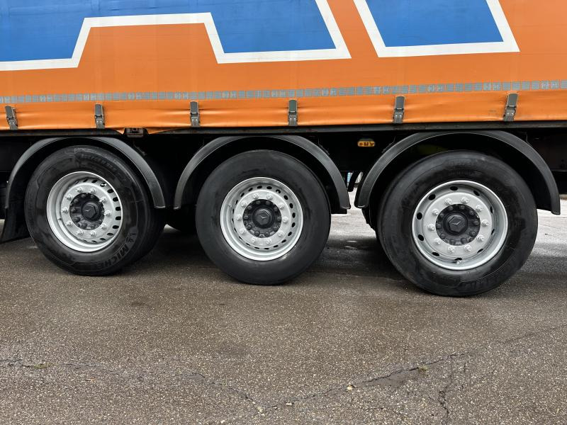 Kapelltrailer Schwarzmüller 3-Achs Tautliner Schiebeplane Edscha Liftachse