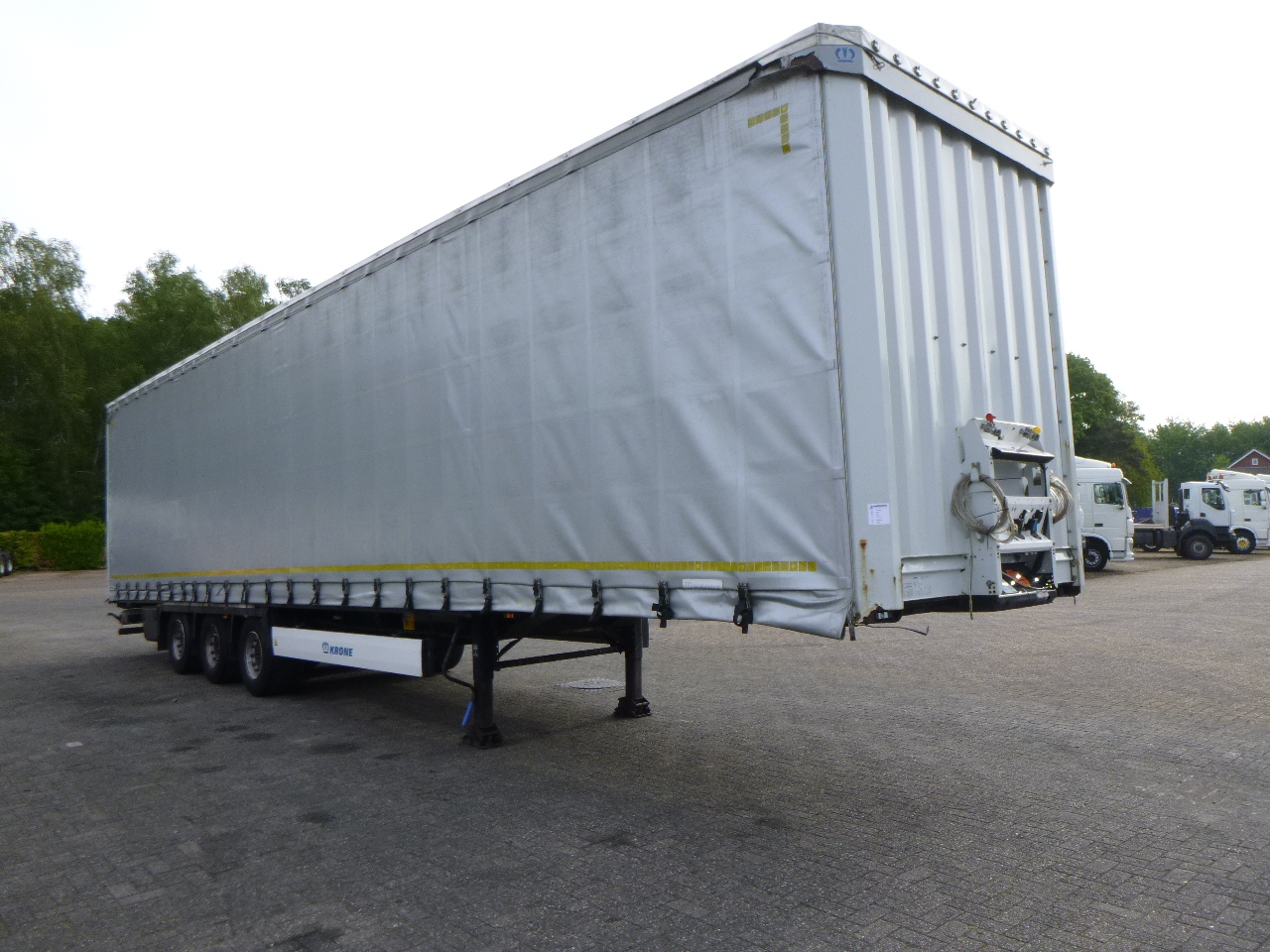 Kapelltrailer Krone Curtain side trailer SD: bild 2