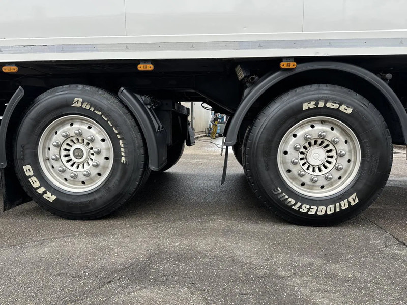 Kyl/ Frys semitrailer Krone Cool Liner Cool Liner 2 - Achs CITYSATTEL Lenkachse Carrier 1300TÜV NEU!!