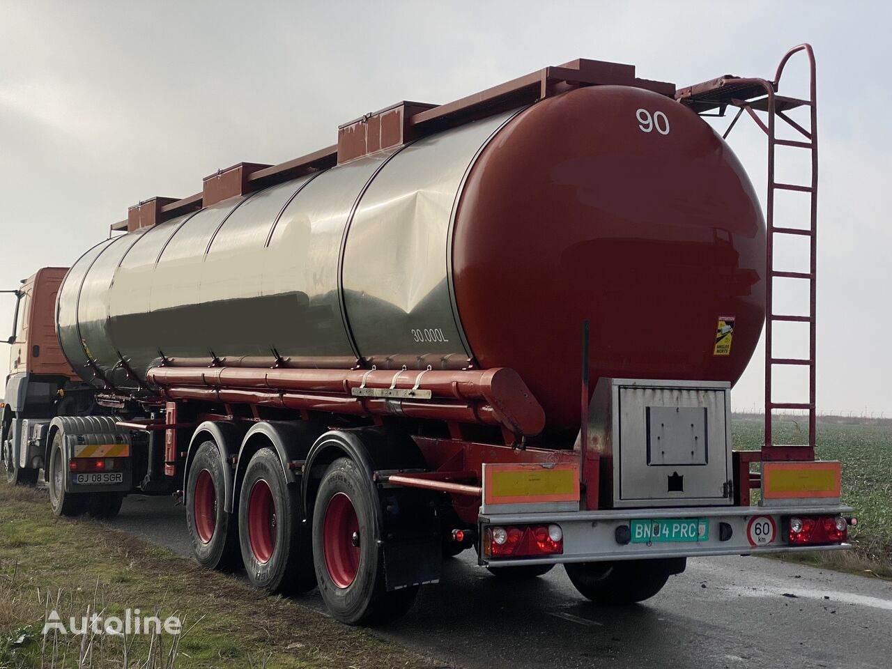Tanktrailer för transportering livsmedel LAG cisterna - chimice - INOX ALIMENTAR - agricultura: bild 9