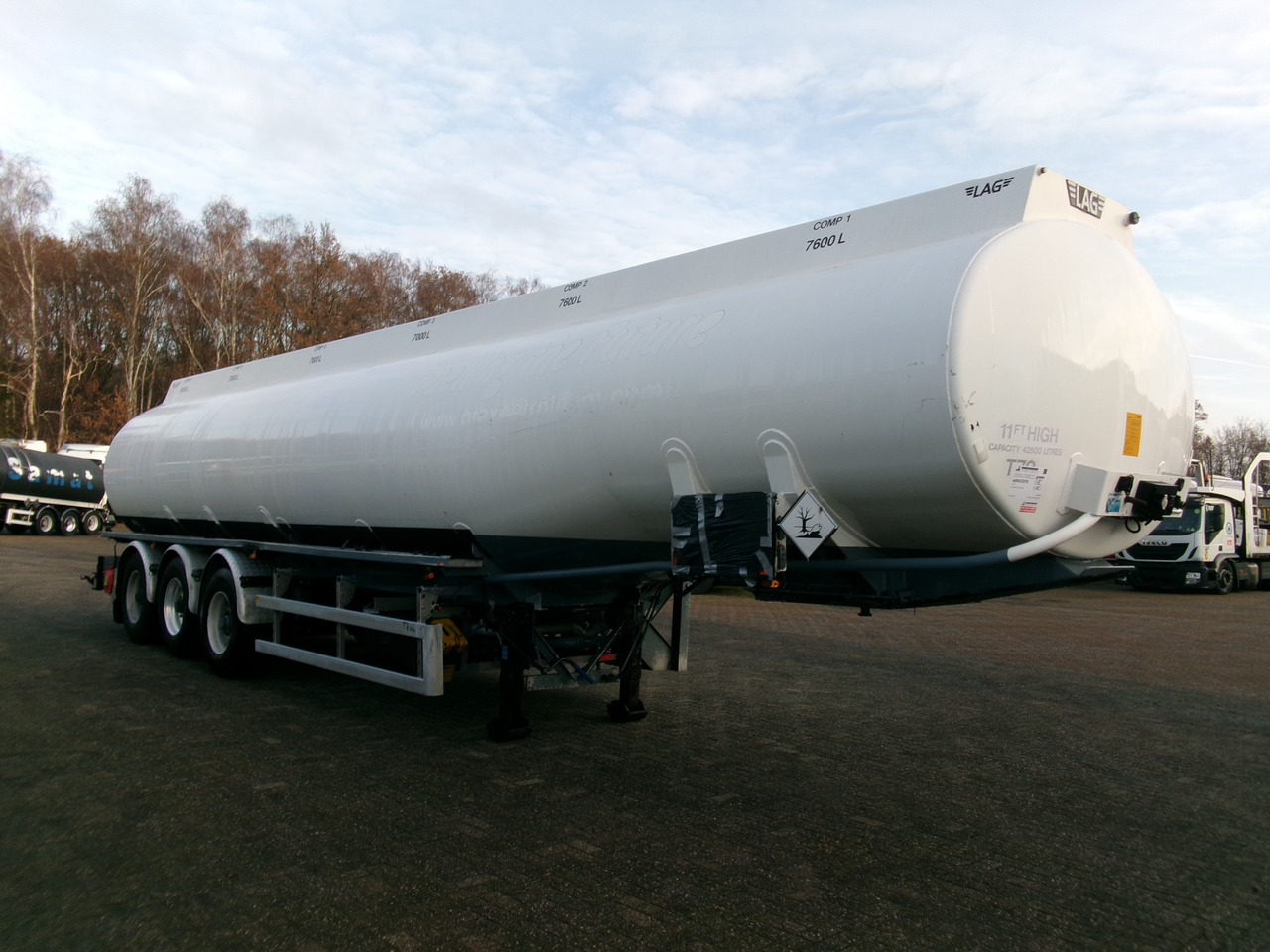 Tanktrailer för transportering bränsle L.A.G. Fuel tank alu 45.2 m3 / 6 comp + pump: bild 2