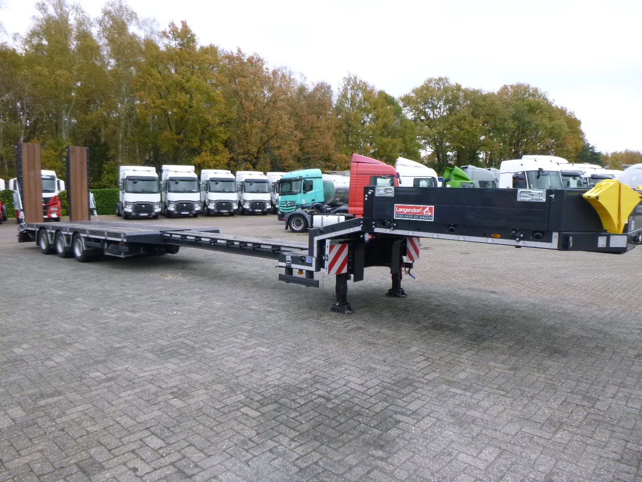 Ny Låg lastare semitrailer Langendorf 3-axle semi-lowbed trailer 48T ext. 13.5 m + ramps: bild 14